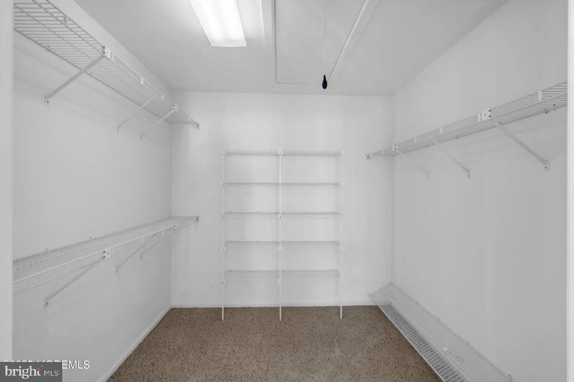 Property Slideshow image 13 of 19 | 1895 crimson ct, Toms River, NJ, 08755