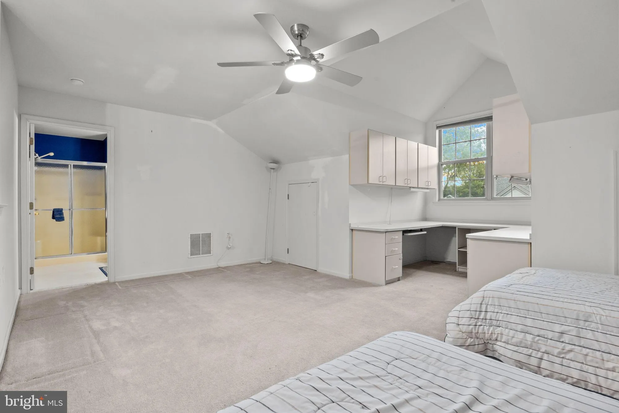 Property Slideshow image 29 of 33 | 61 legacy oaks dr, Richboro, PA, 18954