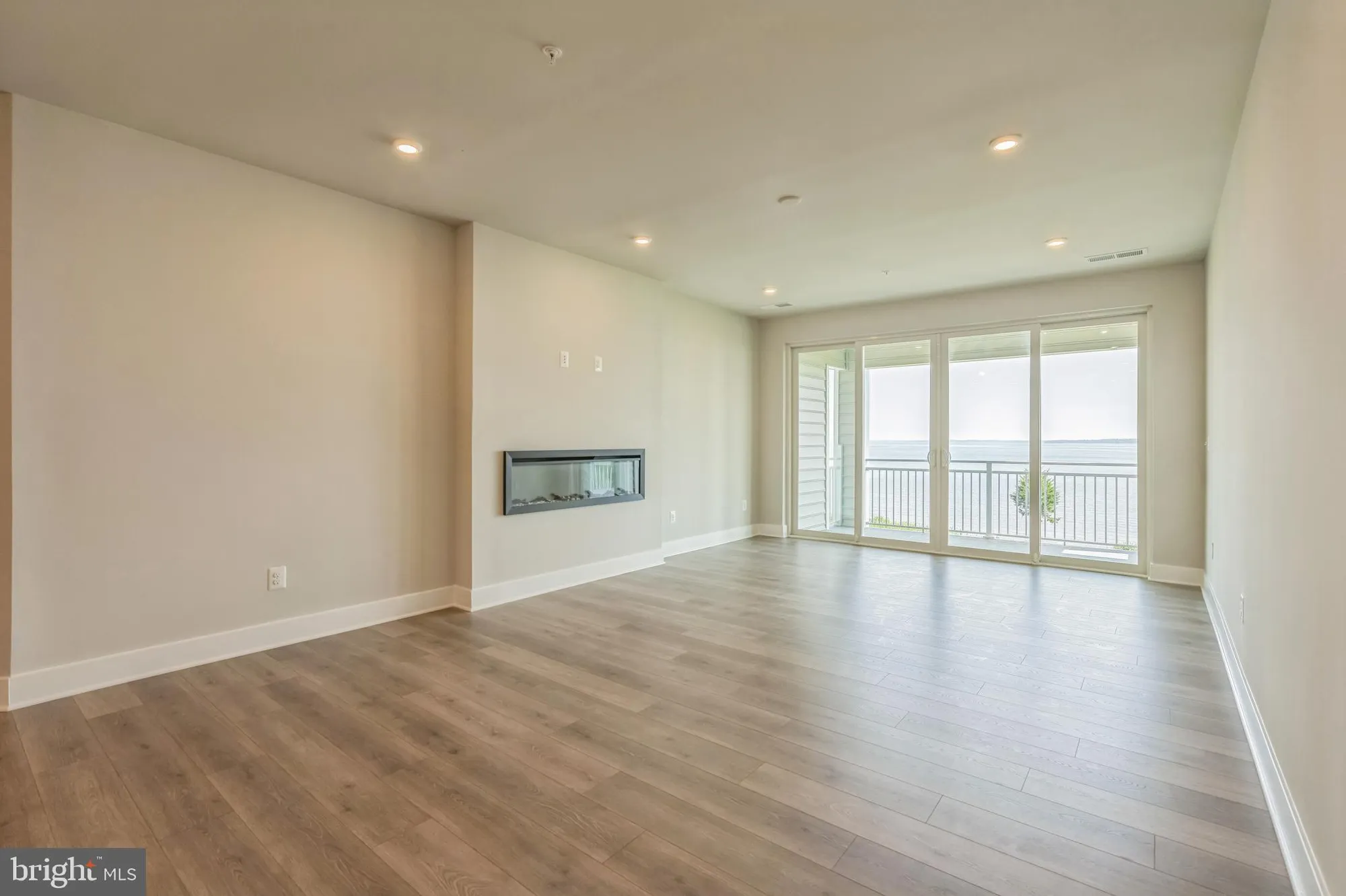 Property Slideshow image 10 of 48 | 630 warbler way # 2233, Chester, MD, 21619