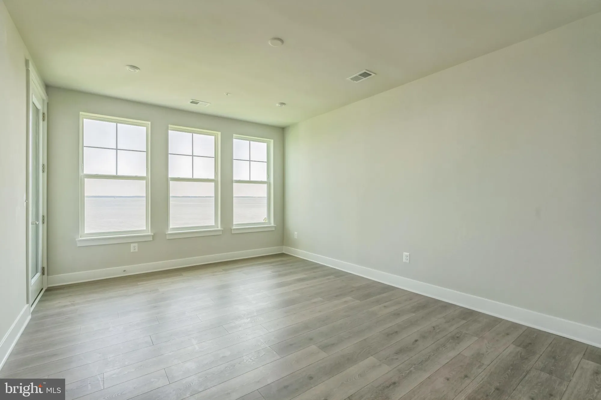 Property Slideshow image 15 of 48 | 630 warbler way # 2233, Chester, MD, 21619