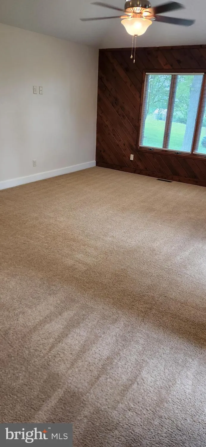 Property Slideshow image 11 of 38 | 6352 penn national dr, Chambersburg, PA, 17201