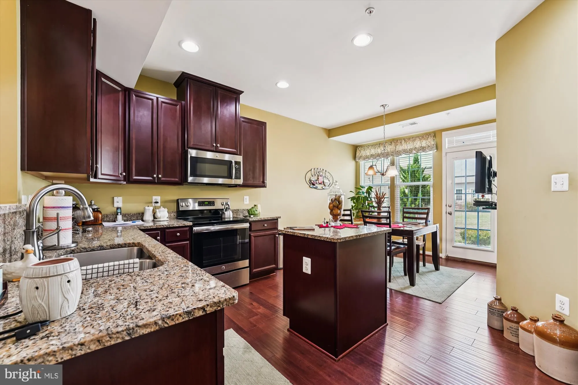 Property Slideshow image 8 of 36 | 3141 lady banks ln, Waldorf, MD, 20603