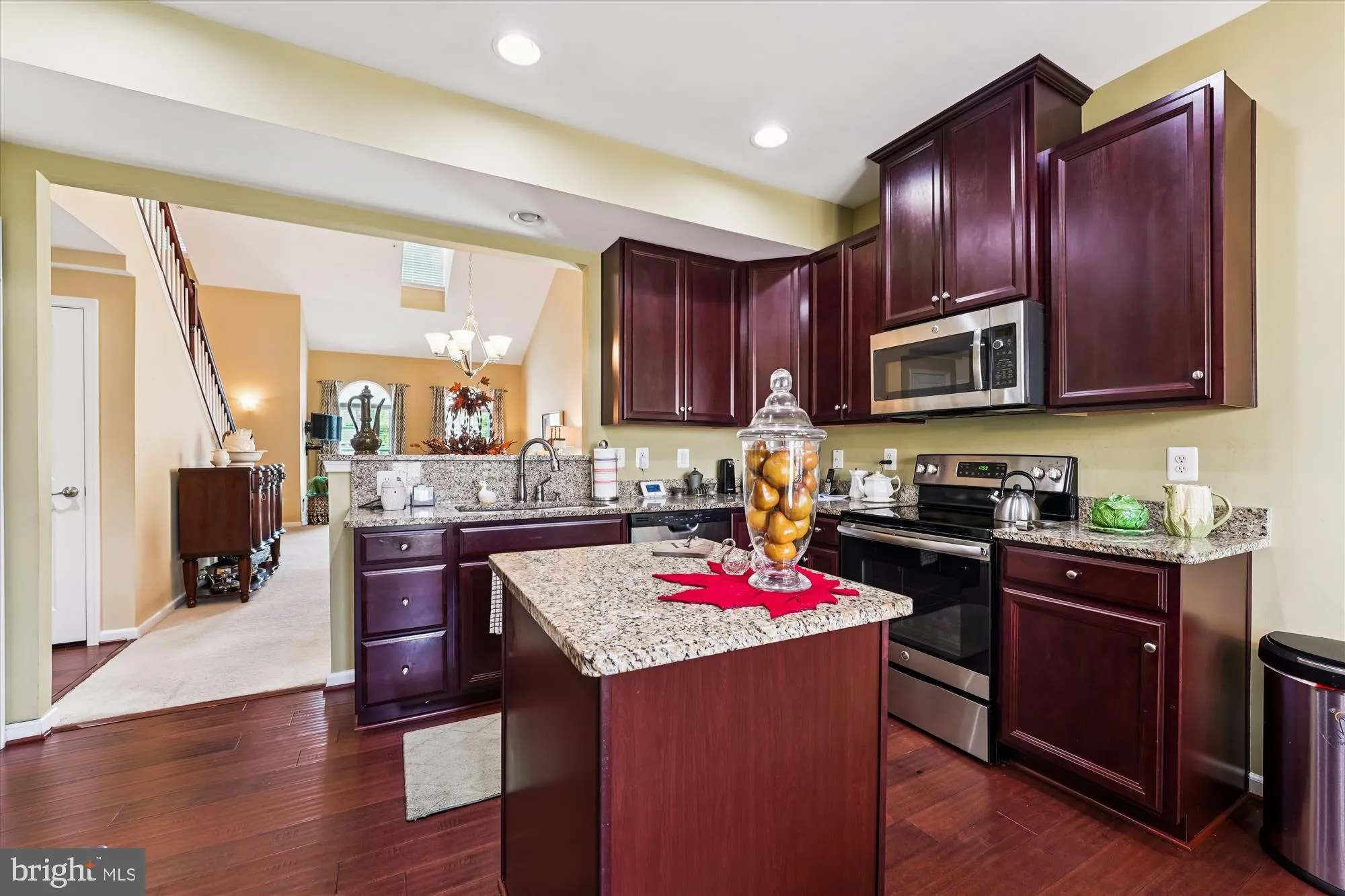 Property Slideshow image 9 of 36 | 3141 lady banks ln, Waldorf, MD, 20603