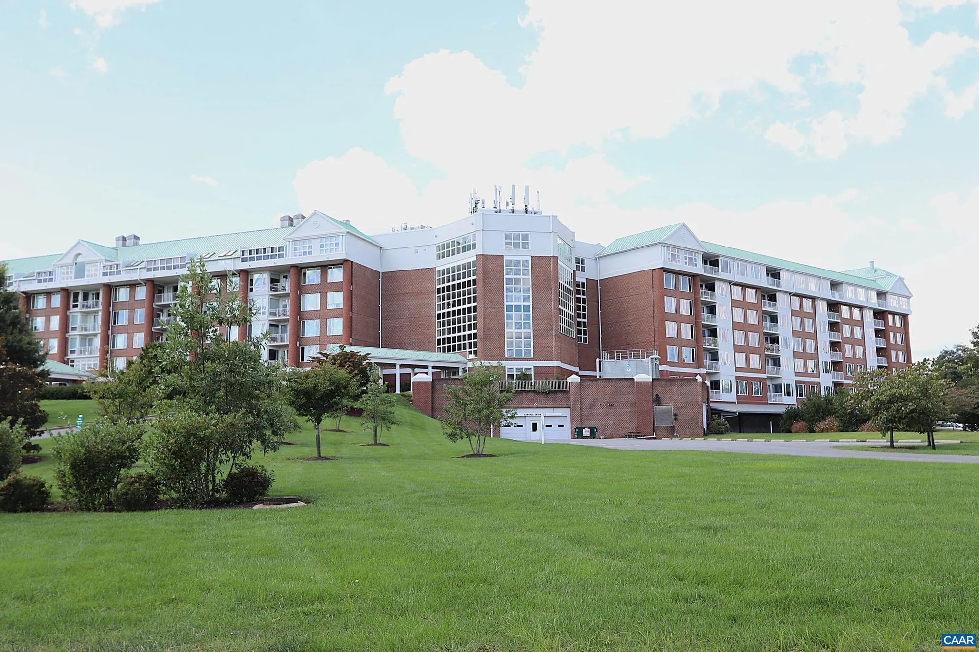 Property Slideshow image 30 of 38 | 500 crestwood dr 2306, Charlottesville, VA, 22903