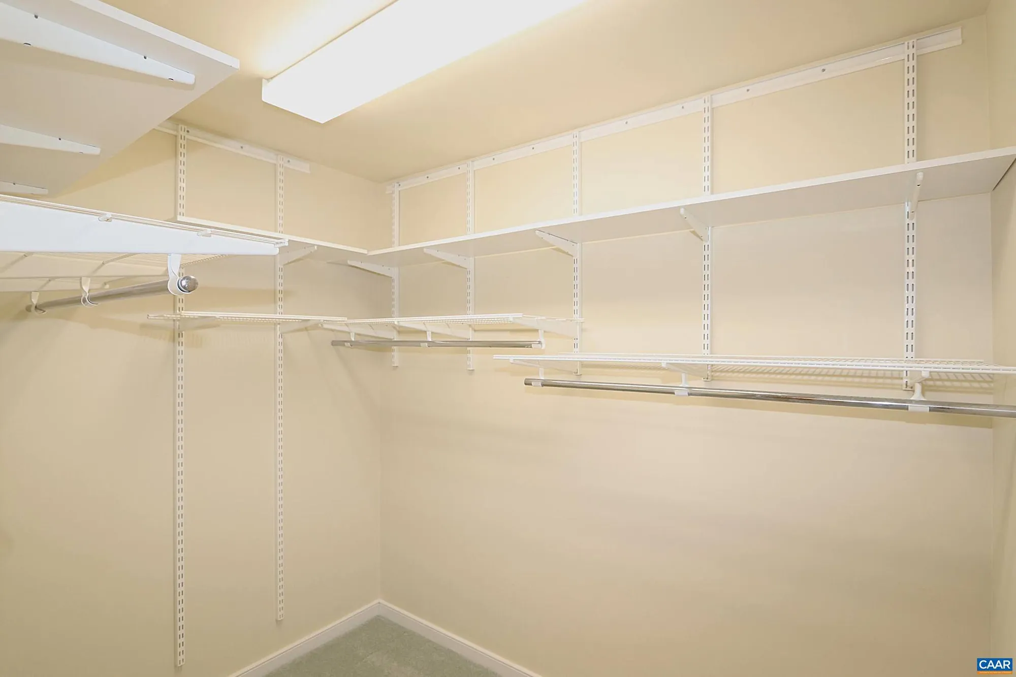 Property Slideshow image 16 of 38 | 500 crestwood dr 2306, Charlottesville, VA, 22903
