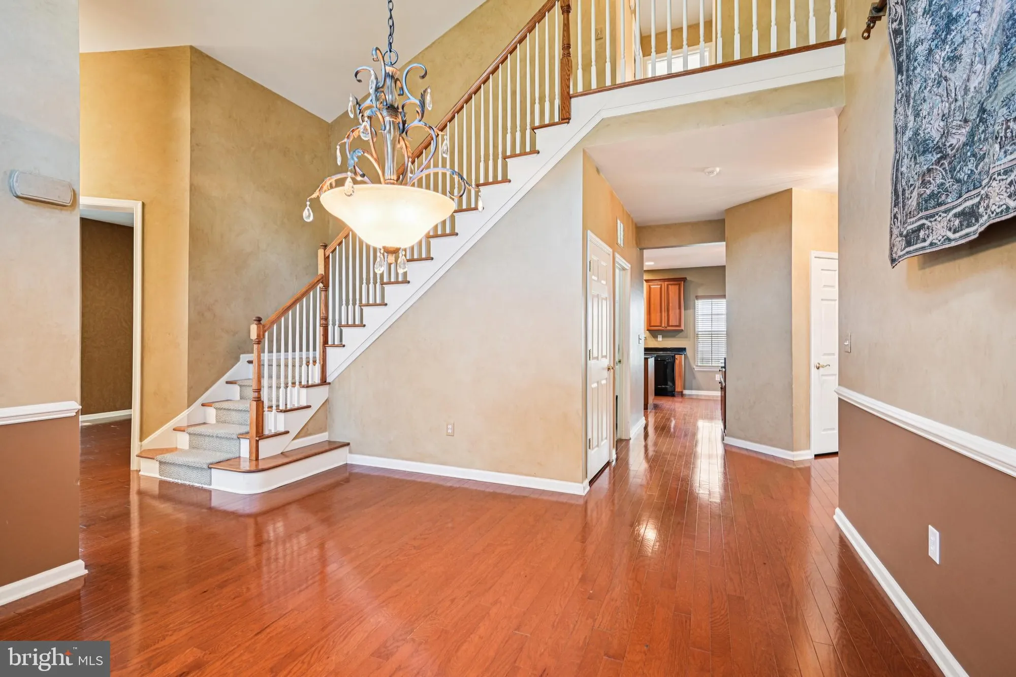Property Slideshow image 12 of 57 | 4 woodcrest ct, Berlin, NJ, 08009