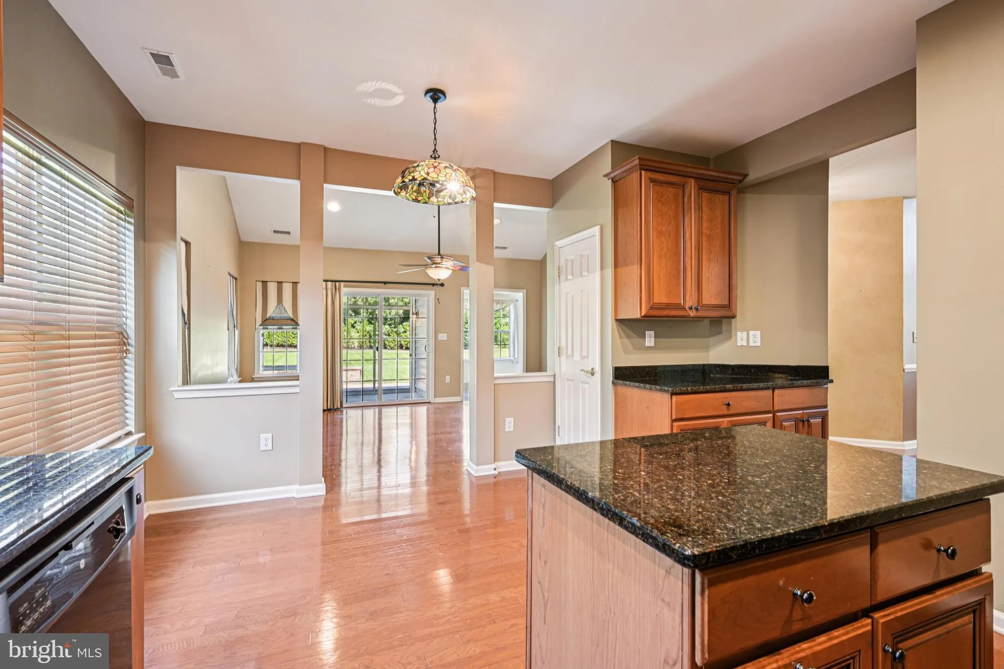 Property Slideshow image 18 of 57 | 4 woodcrest ct, Berlin, NJ, 08009