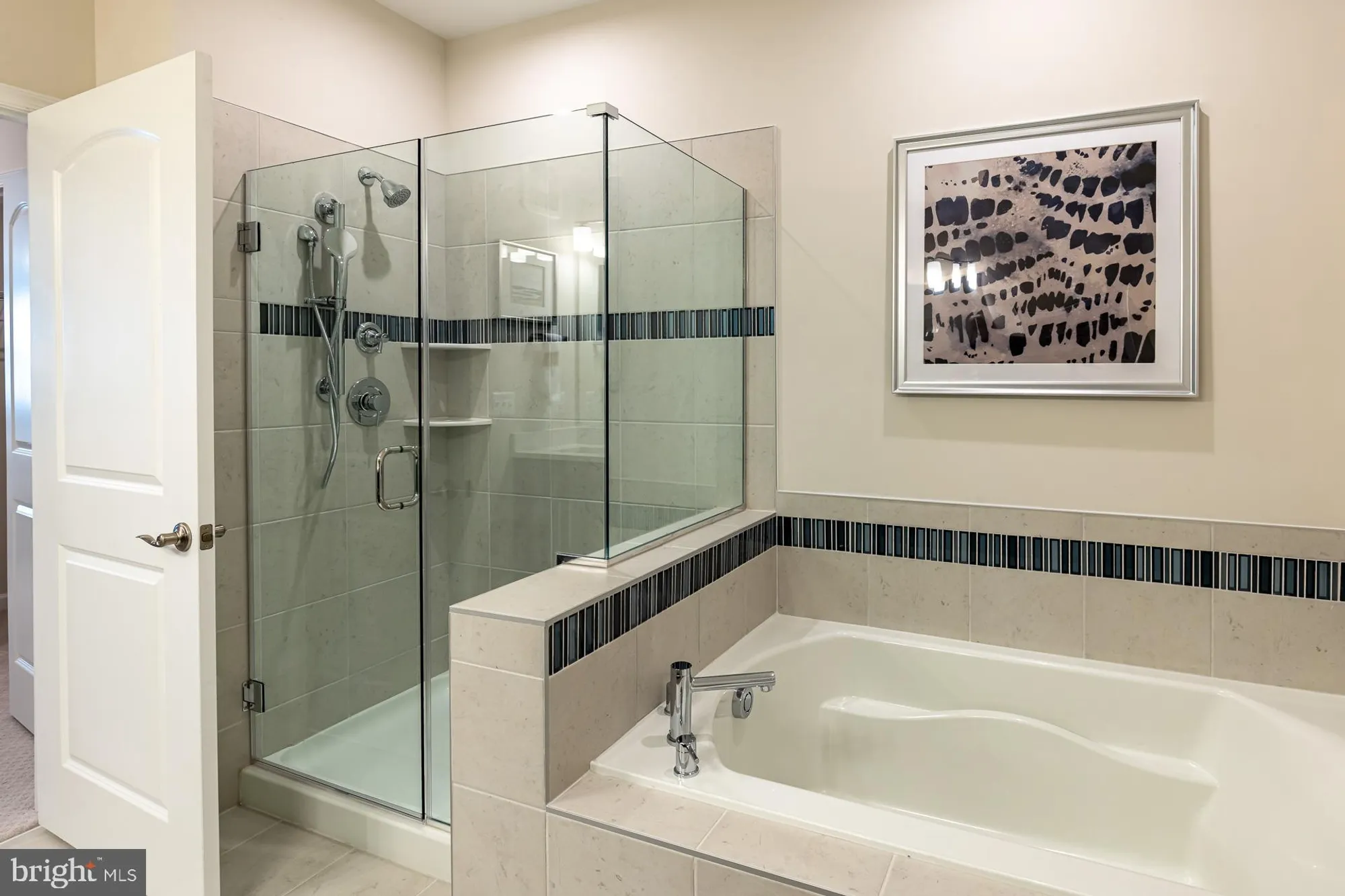 Property Slideshow image 5 of 36 | 13230 petrel st unit 2208, Clarksburg, MD, 20871