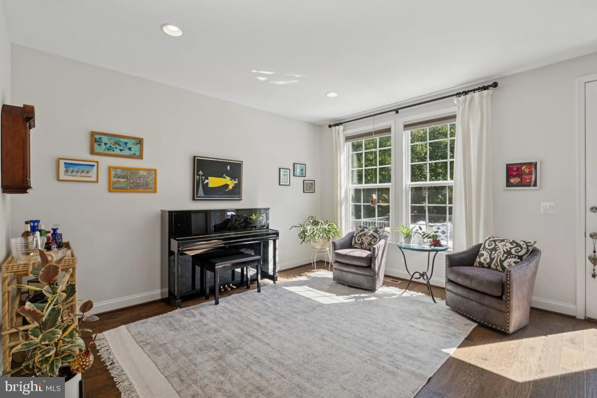 Property Slideshow image 18 of 52 | 7765 mount calvary dr, Alexandria, VA, 22315