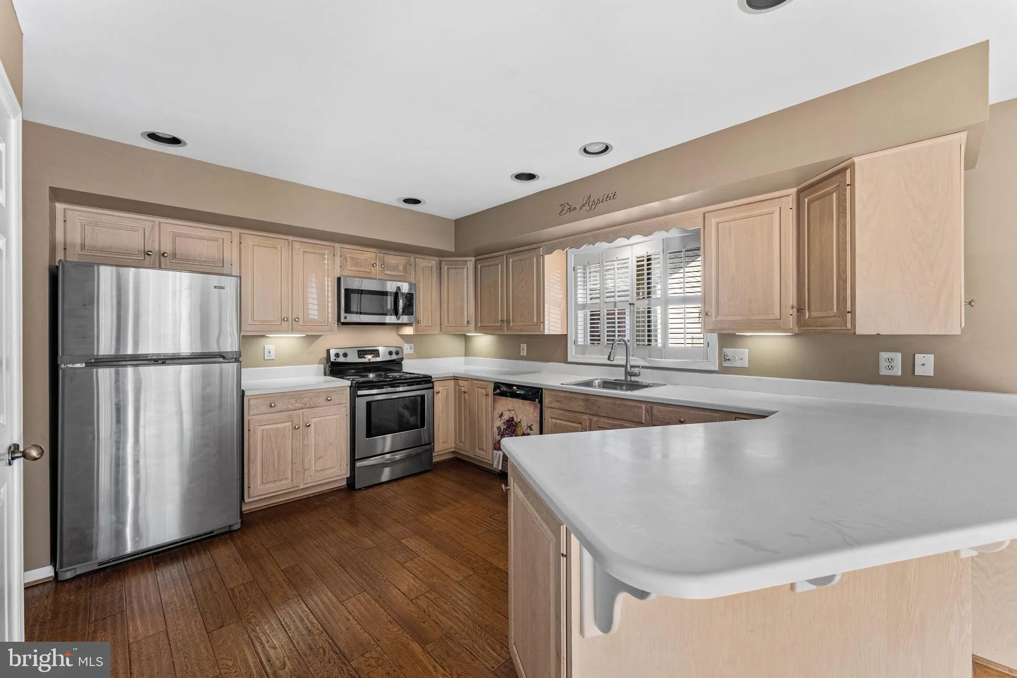 Property Slideshow image 16 of 42 | 975 kennett way, West Chester, PA, 19380