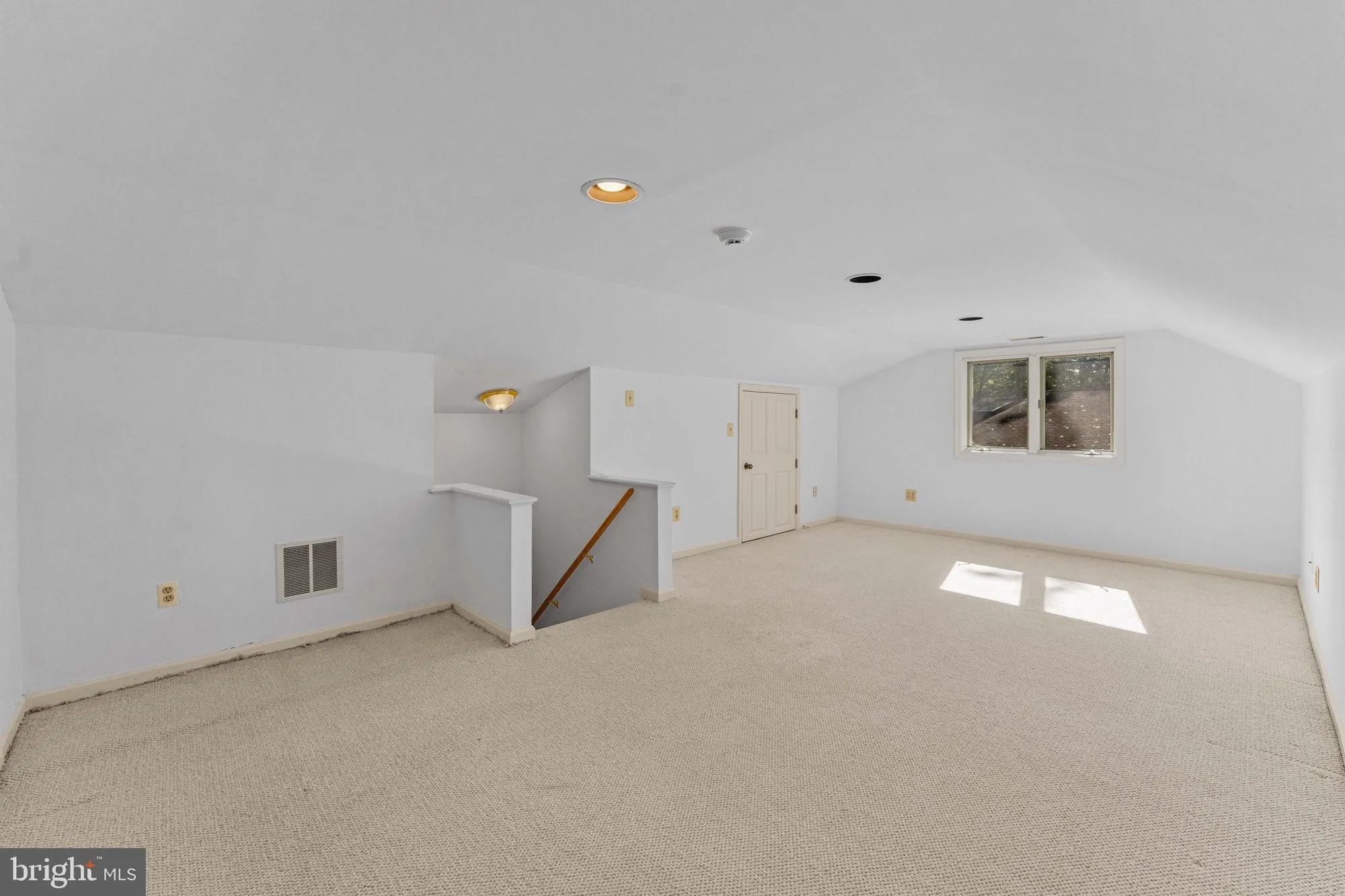 Property Slideshow image 29 of 42 | 975 kennett way, West Chester, PA, 19380