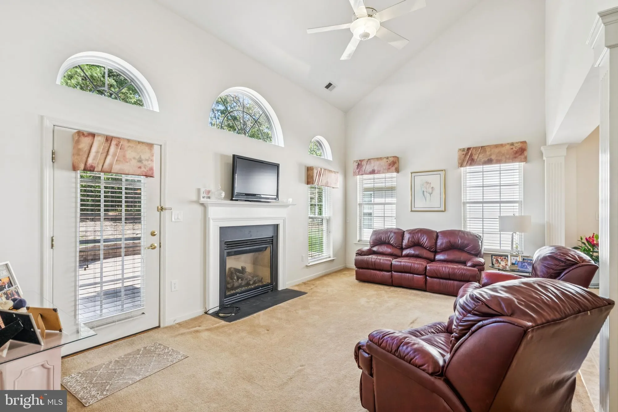 Property Slideshow image 17 of 33 | 7 honeysuckle dr, Manahawkin, NJ, 08050