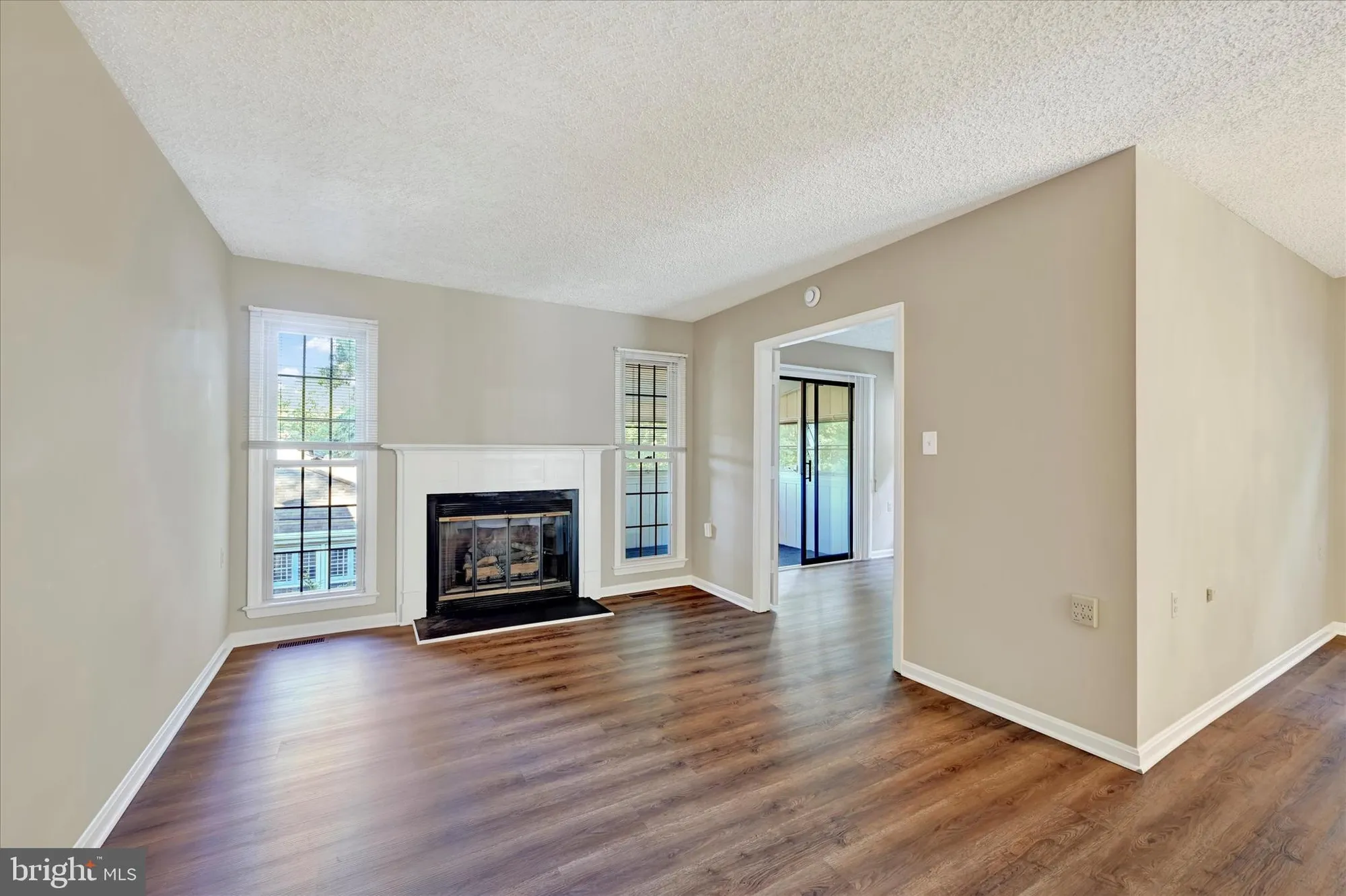 Property Slideshow image 14 of 85 | 1012 mastline dr, Annapolis, MD, 21401