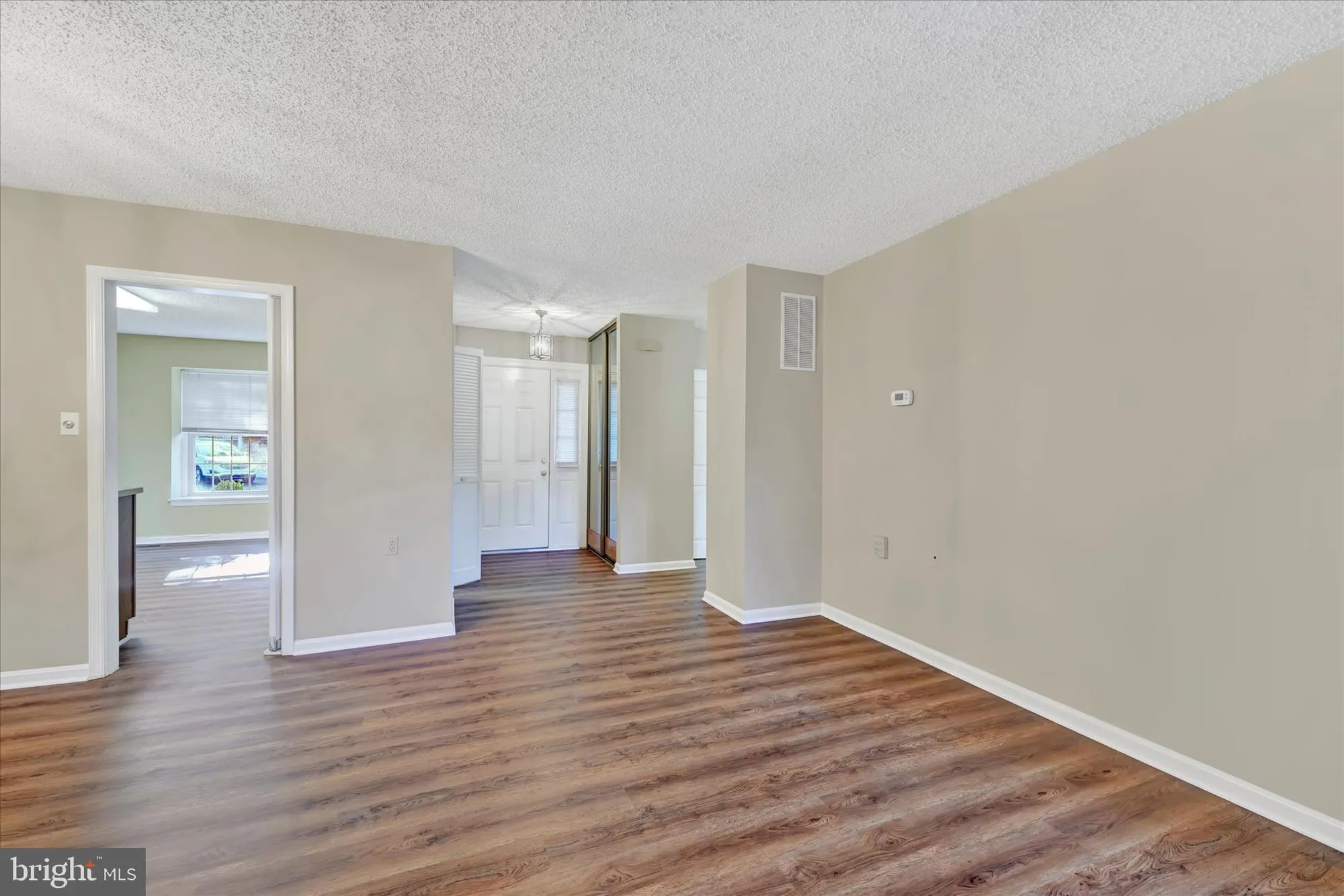 Property Slideshow image 16 of 85 | 1012 mastline dr, Annapolis, MD, 21401