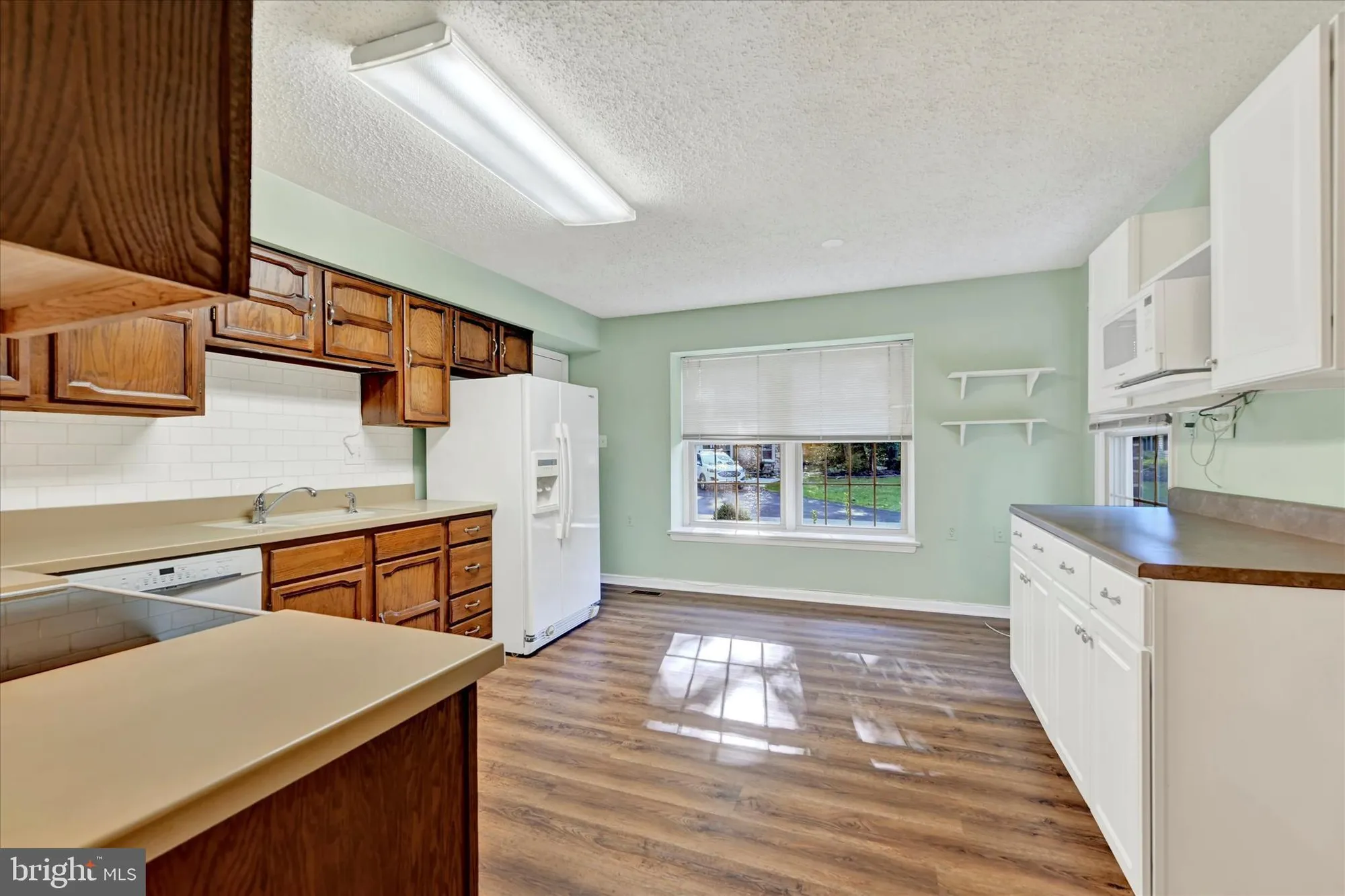 Property Slideshow image 9 of 85 | 1012 mastline dr, Annapolis, MD, 21401