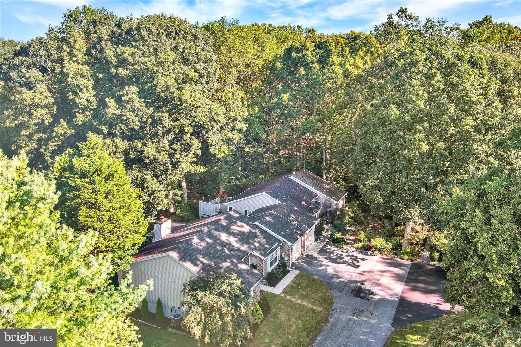 Property Slideshow image 43 of 85 | 1012 mastline dr, Annapolis, MD, 21401