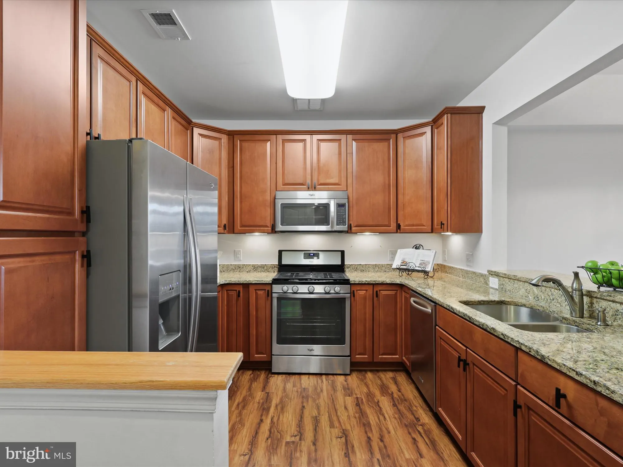 Property Slideshow image 5 of 55 | 9204 charleston dr unit 404, Manassas, VA, 20110