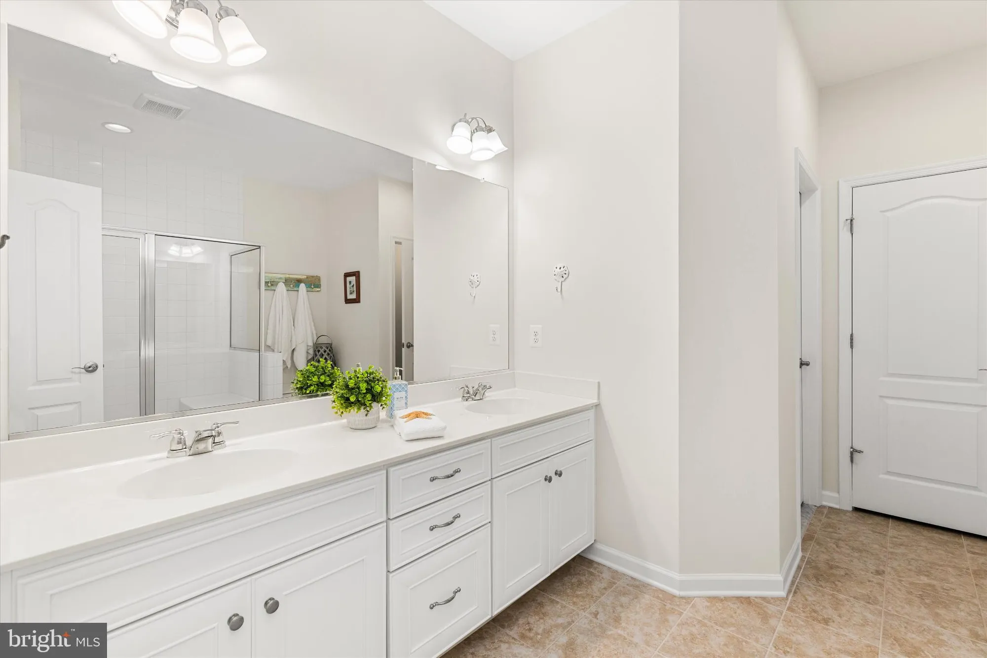 Property Slideshow image 26 of 62 | 19127 greys neck ct, Millville, DE, 19967