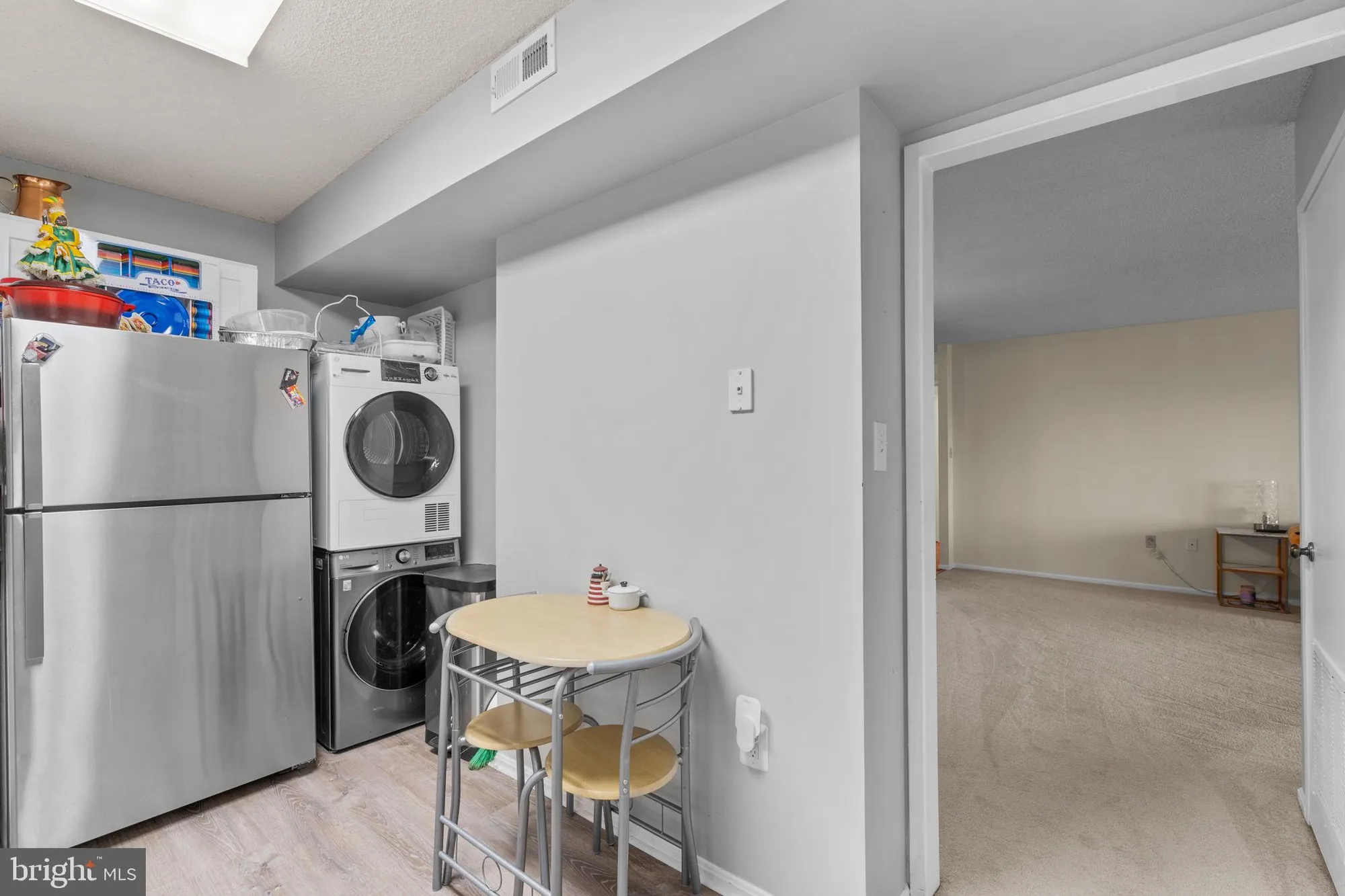 Property Slideshow image 15 of 36 | 15101 interlachen dr 1-1022, Silver Spring, MD, 20906