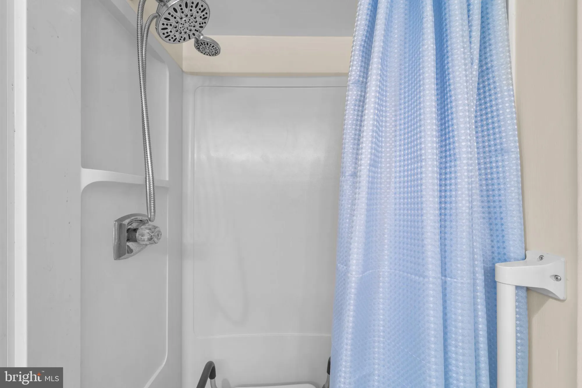 Property Slideshow image 28 of 36 | 15101 interlachen dr 1-1022, Silver Spring, MD, 20906