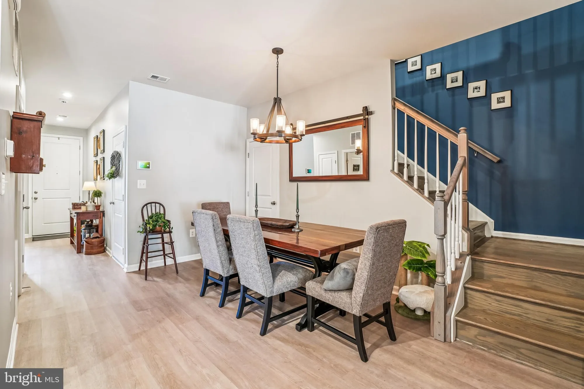 Property Slideshow image 11 of 41 | 3703 havertill ln, Woodbridge, VA, 22193