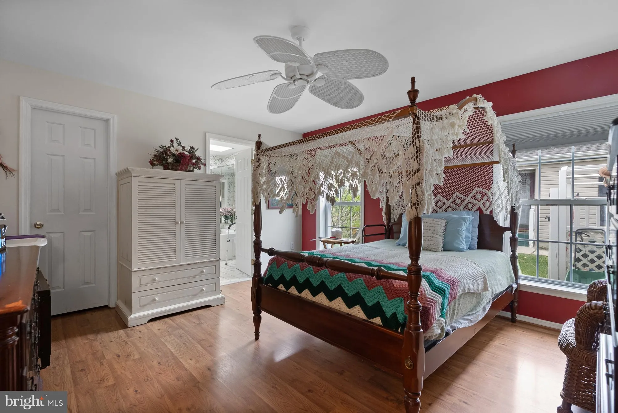 Property Slideshow image 18 of 21 | 277 greenbriar ct, Mays Landing, NJ, 08330