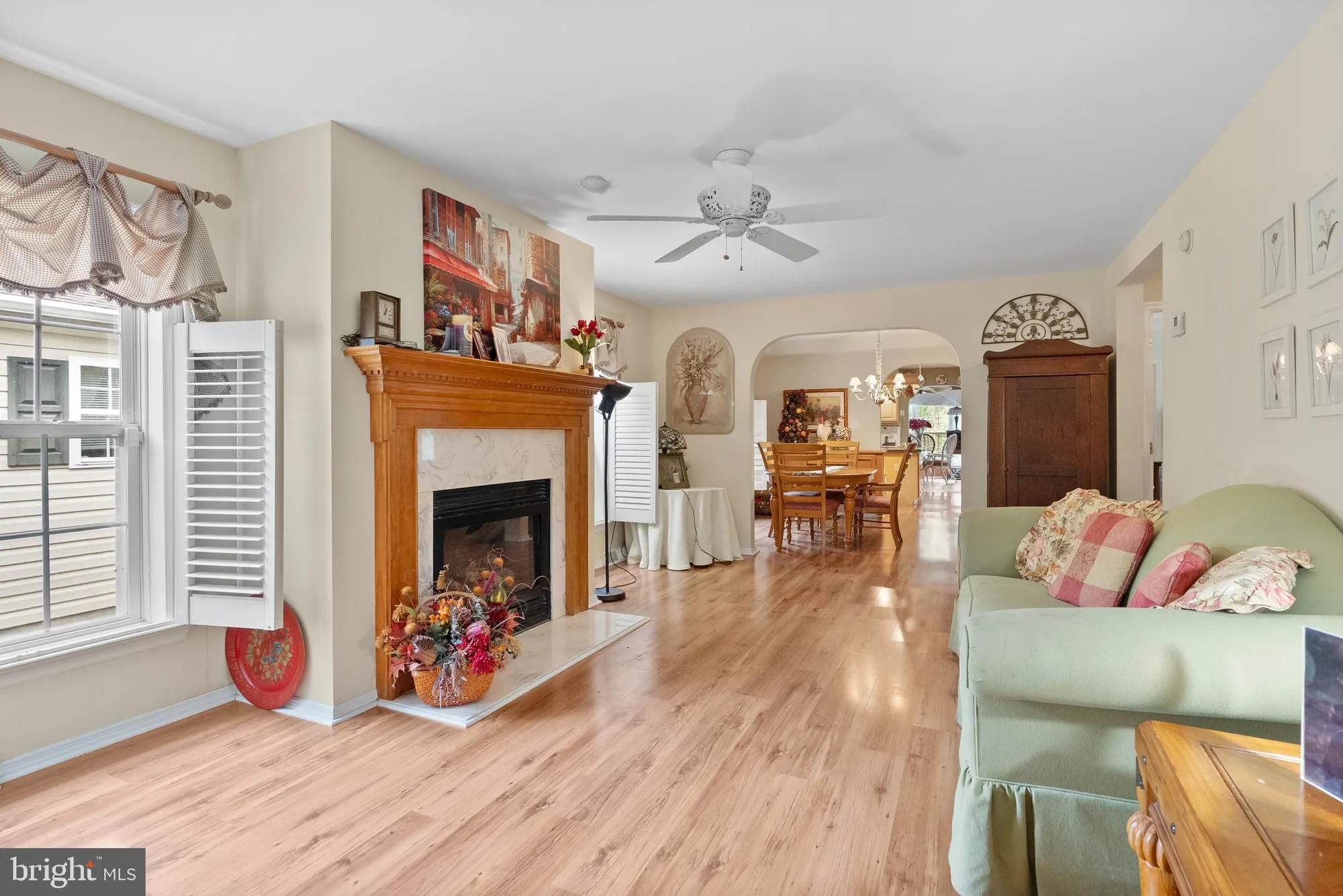 Property Slideshow image 16 of 21 | 277 greenbriar ct, Mays Landing, NJ, 08330