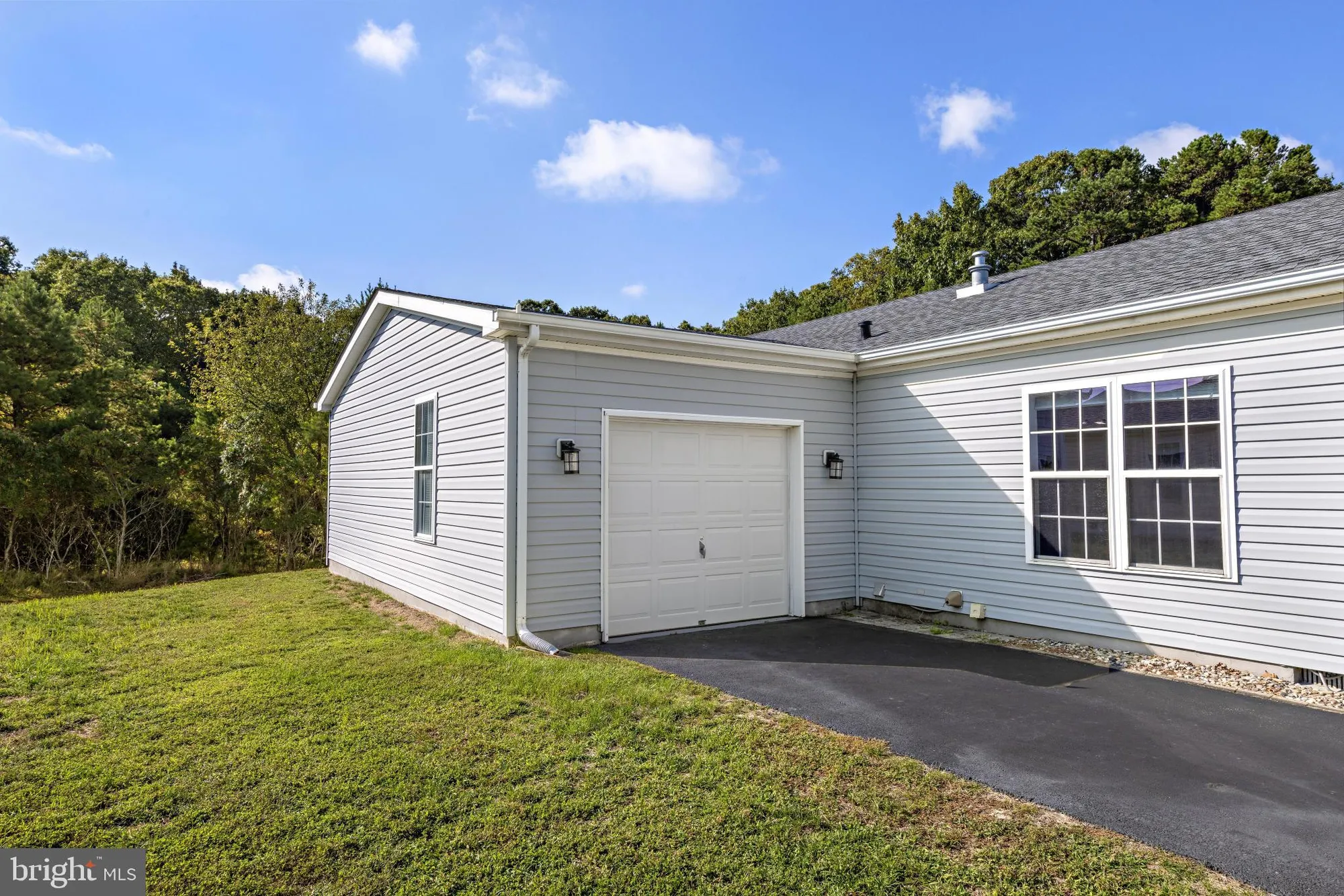 Property Slideshow image 3 of 39 | 40 pine grove ave, Manahawkin, NJ, 08050