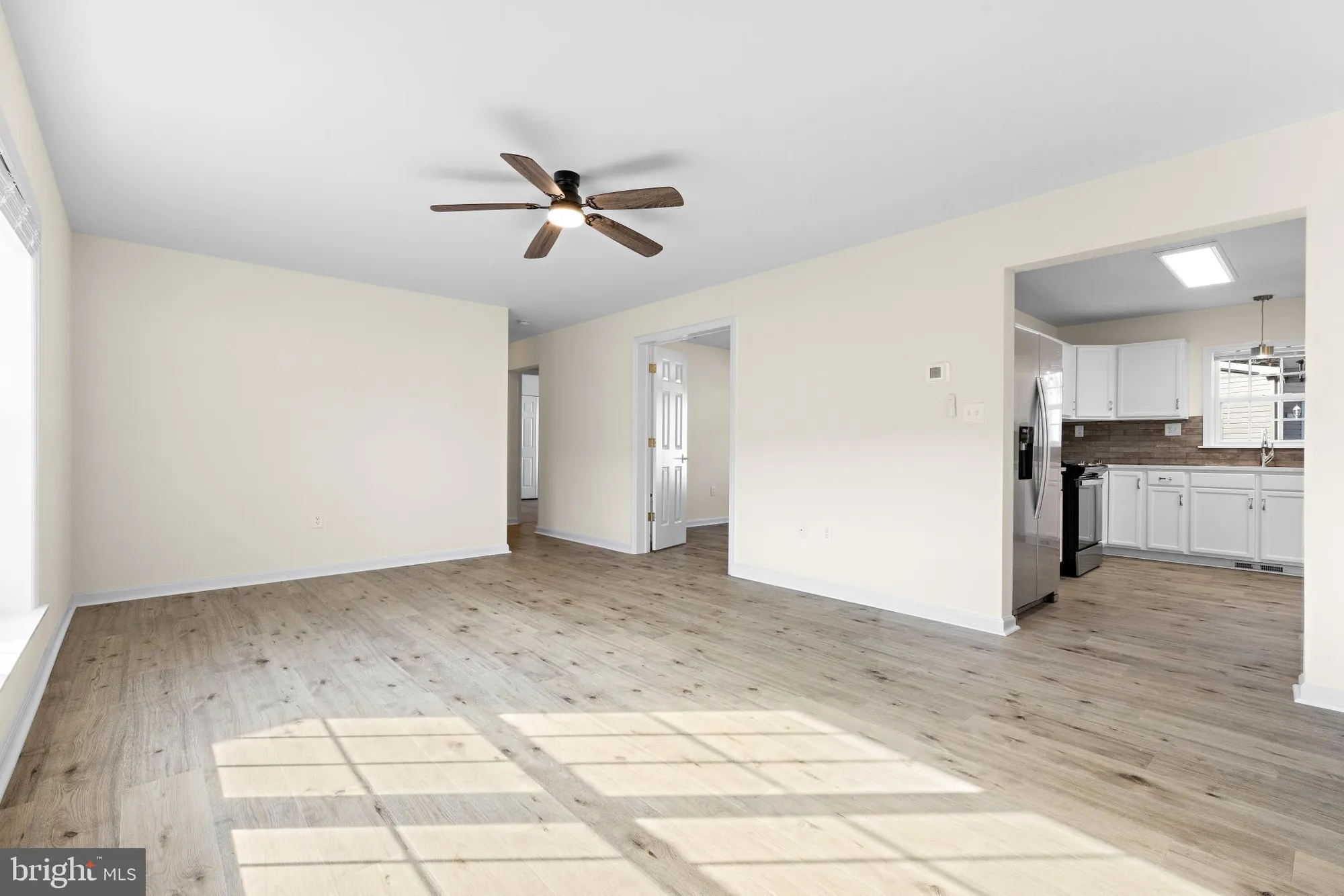 Property Slideshow image 5 of 39 | 40 pine grove ave, Manahawkin, NJ, 08050