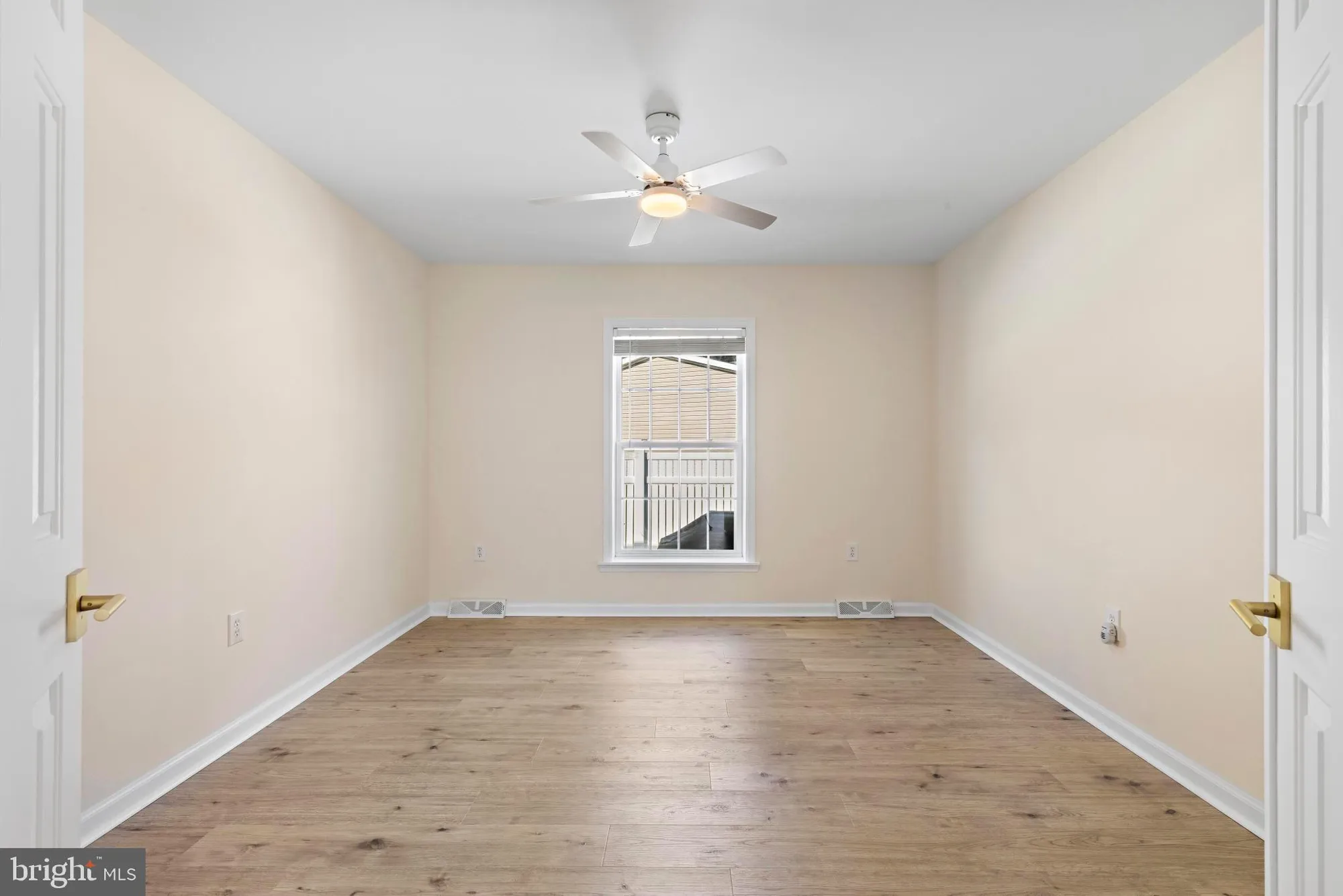 Property Slideshow image 25 of 39 | 40 pine grove ave, Manahawkin, NJ, 08050