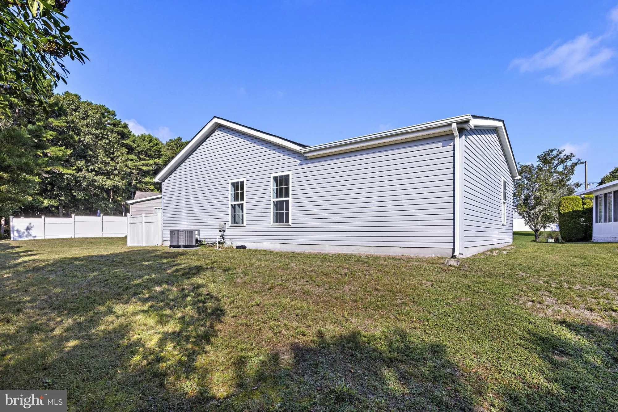 Property Slideshow image 37 of 39 | 40 pine grove ave, Manahawkin, NJ, 08050