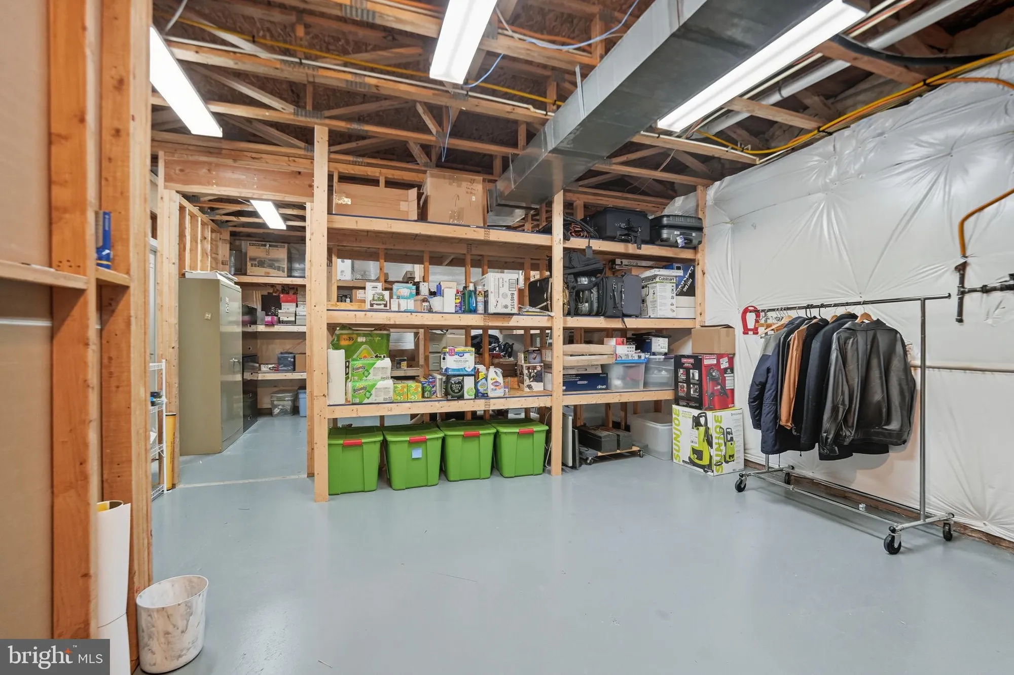 Property Slideshow image 54 of 64 | 6135 ferrier ct, Gainesville, VA, 20155