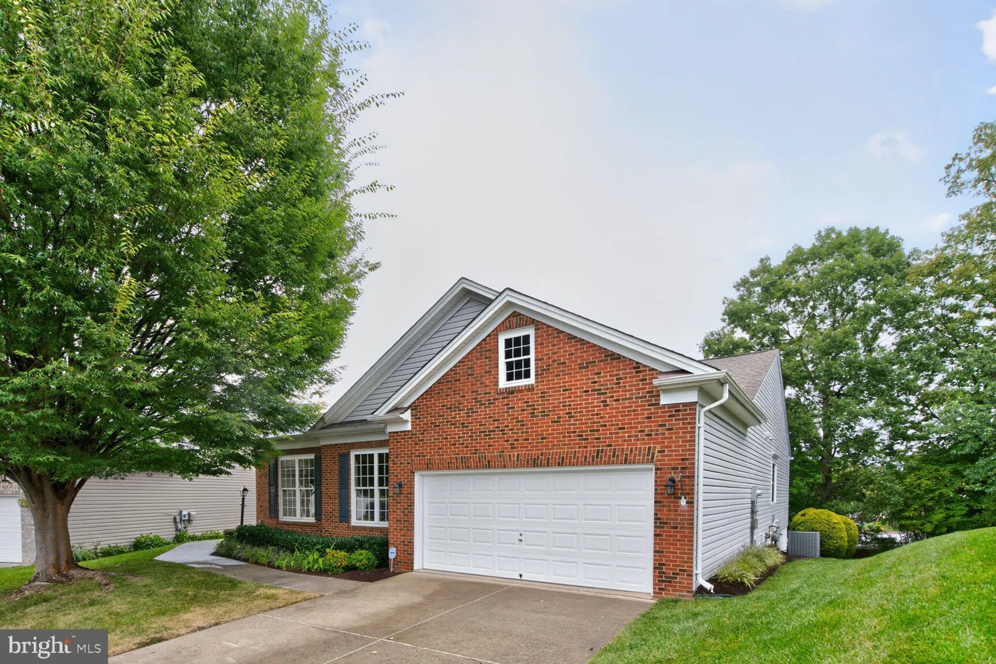 Property Slideshow image 30 of 37 | 1994 penfold ct, Woodbridge, VA, 22192