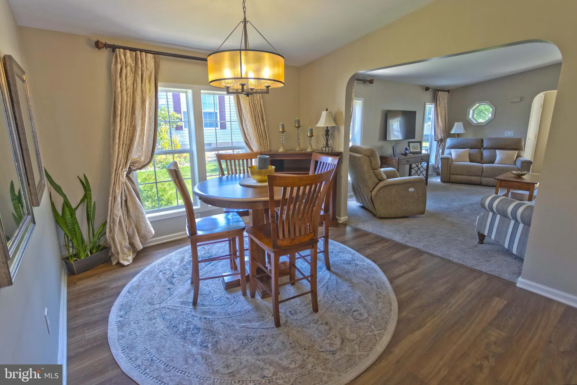 Property Slideshow image 6 of 30 | 609 village way, Royersford, PA, 19468