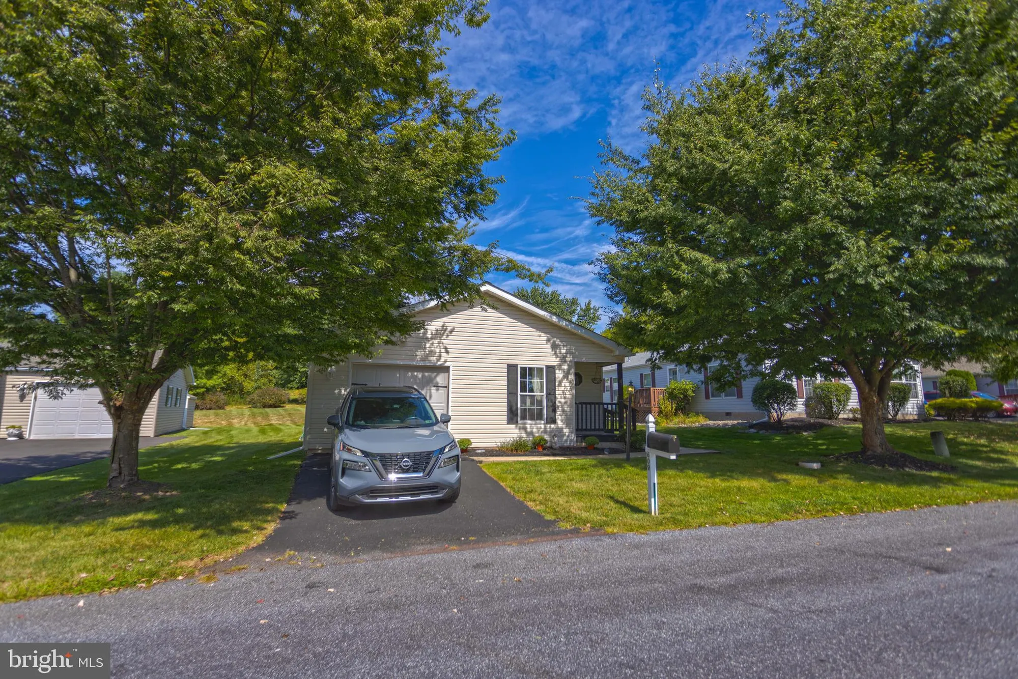 Property Slideshow image 23 of 30 | 609 village way, Royersford, PA, 19468