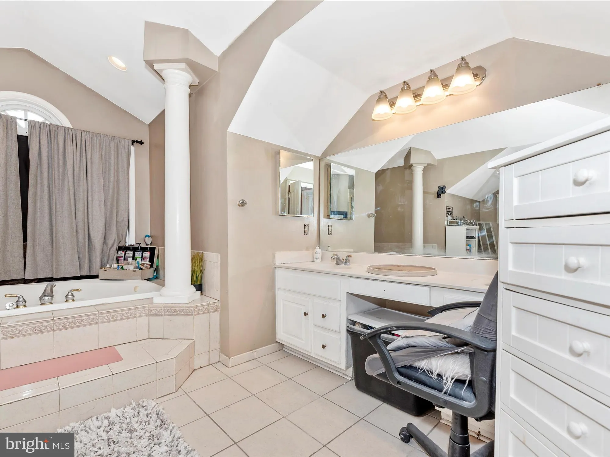 Property Slideshow image 31 of 93 | 5816 drexal ave, New Market, MD, 21774