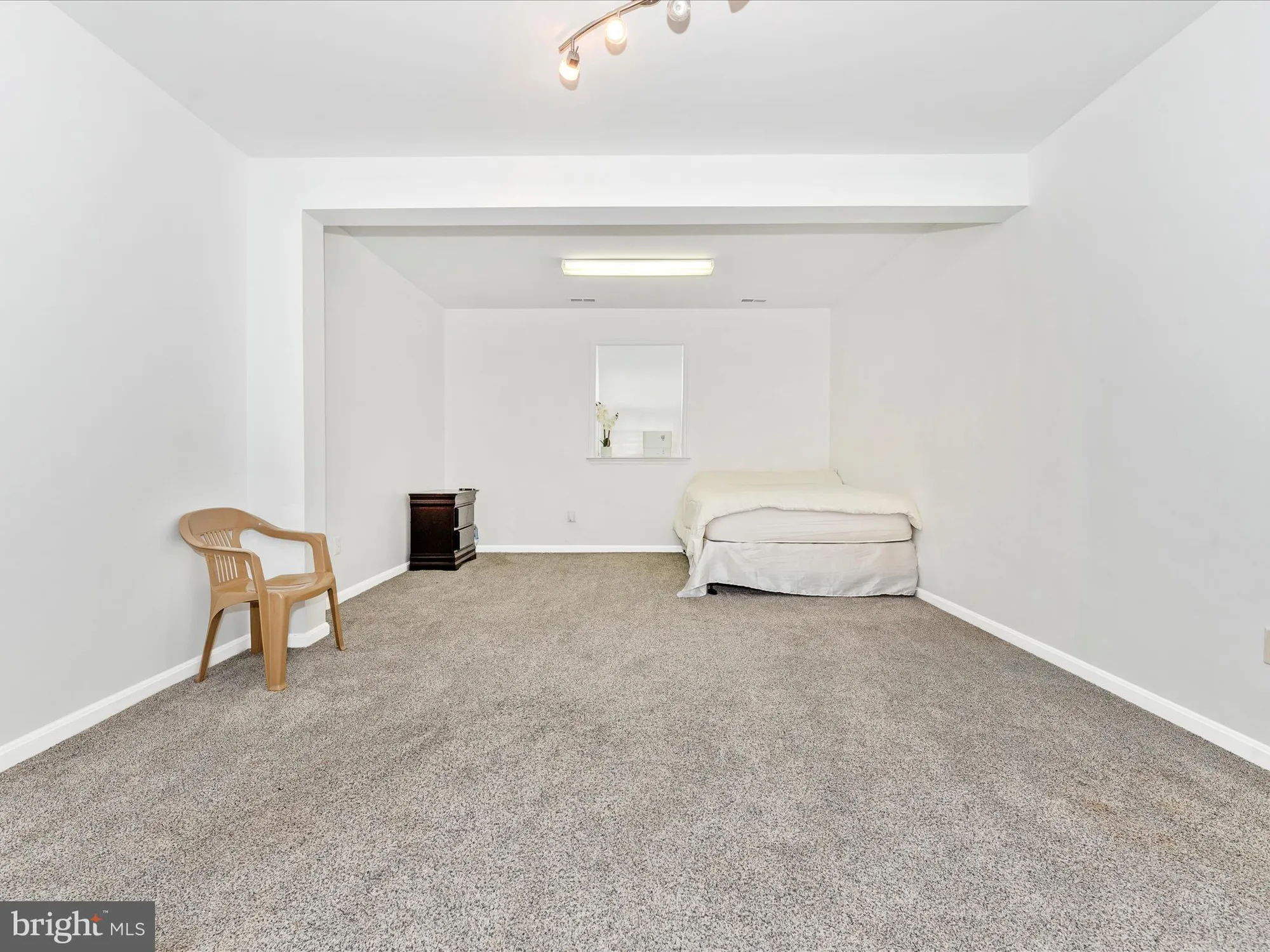 Property Slideshow image 40 of 93 | 5816 drexal ave, New Market, MD, 21774