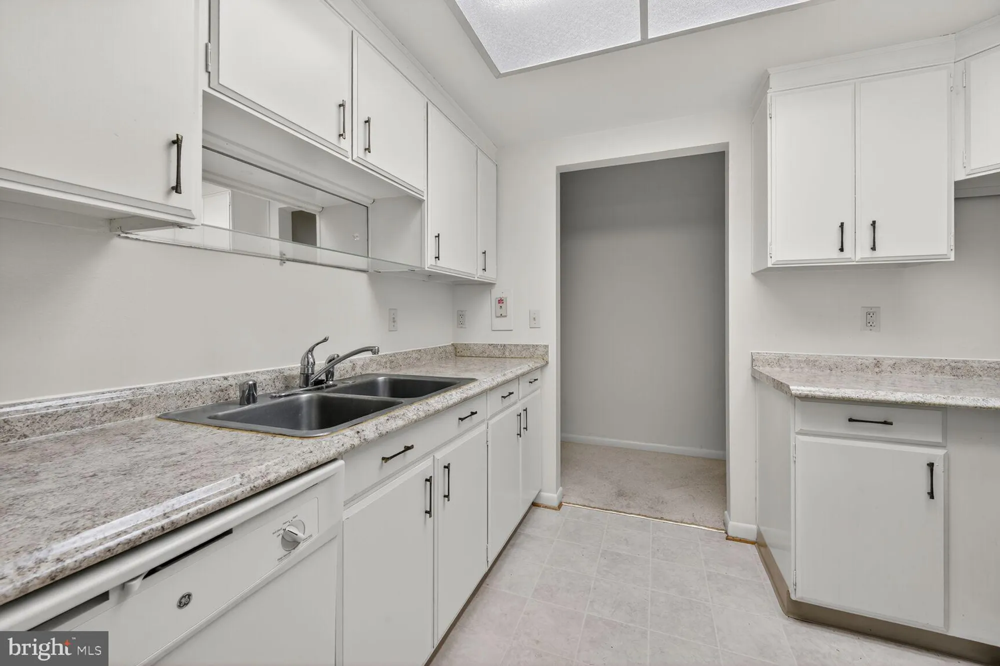 Property Slideshow image 5 of 27 | 3431 s leisure world blvd 88-3c, Silver Spring, MD, 20906