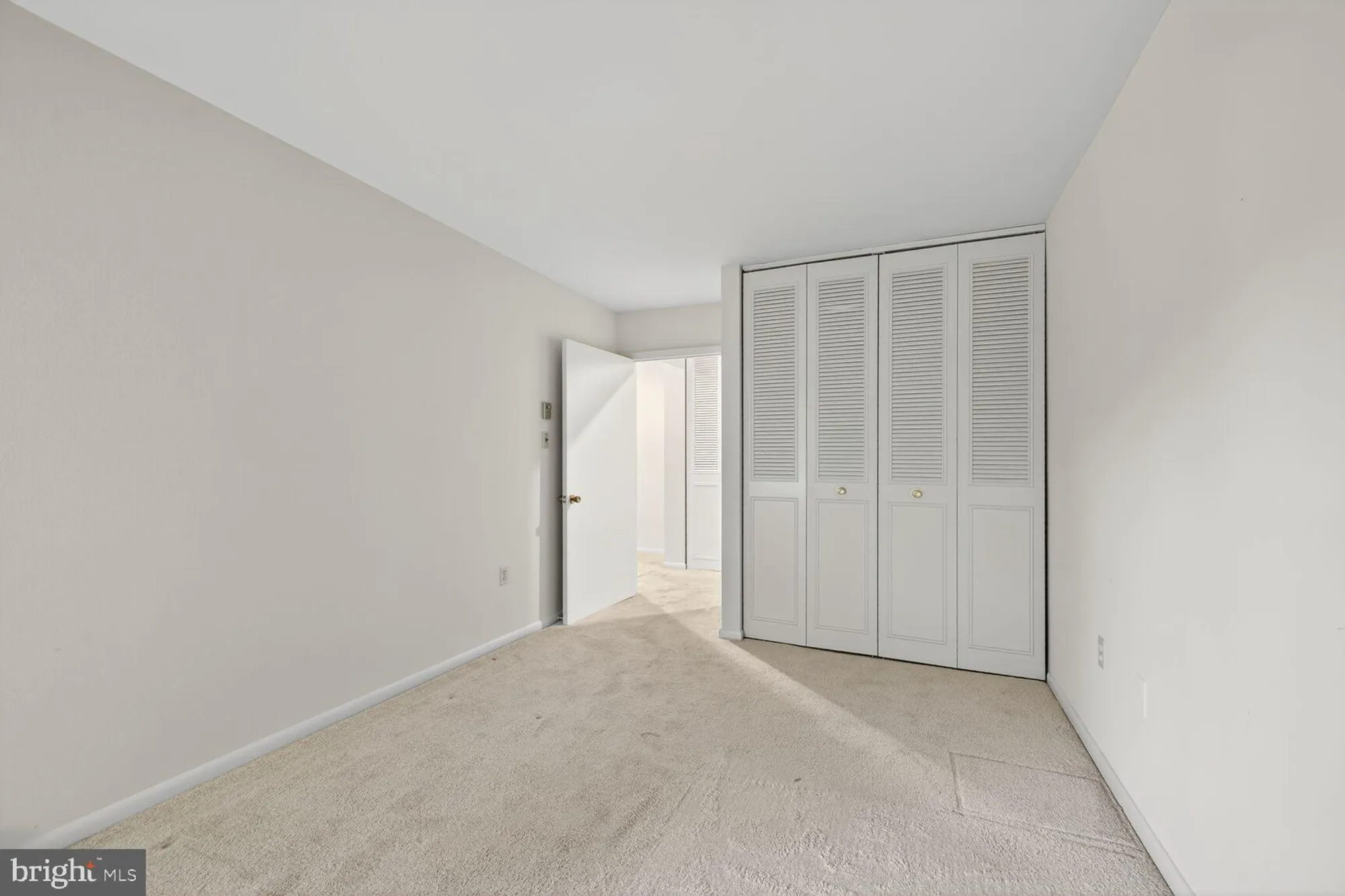 Property Slideshow image 12 of 27 | 3431 s leisure world blvd 88-3c, Silver Spring, MD, 20906