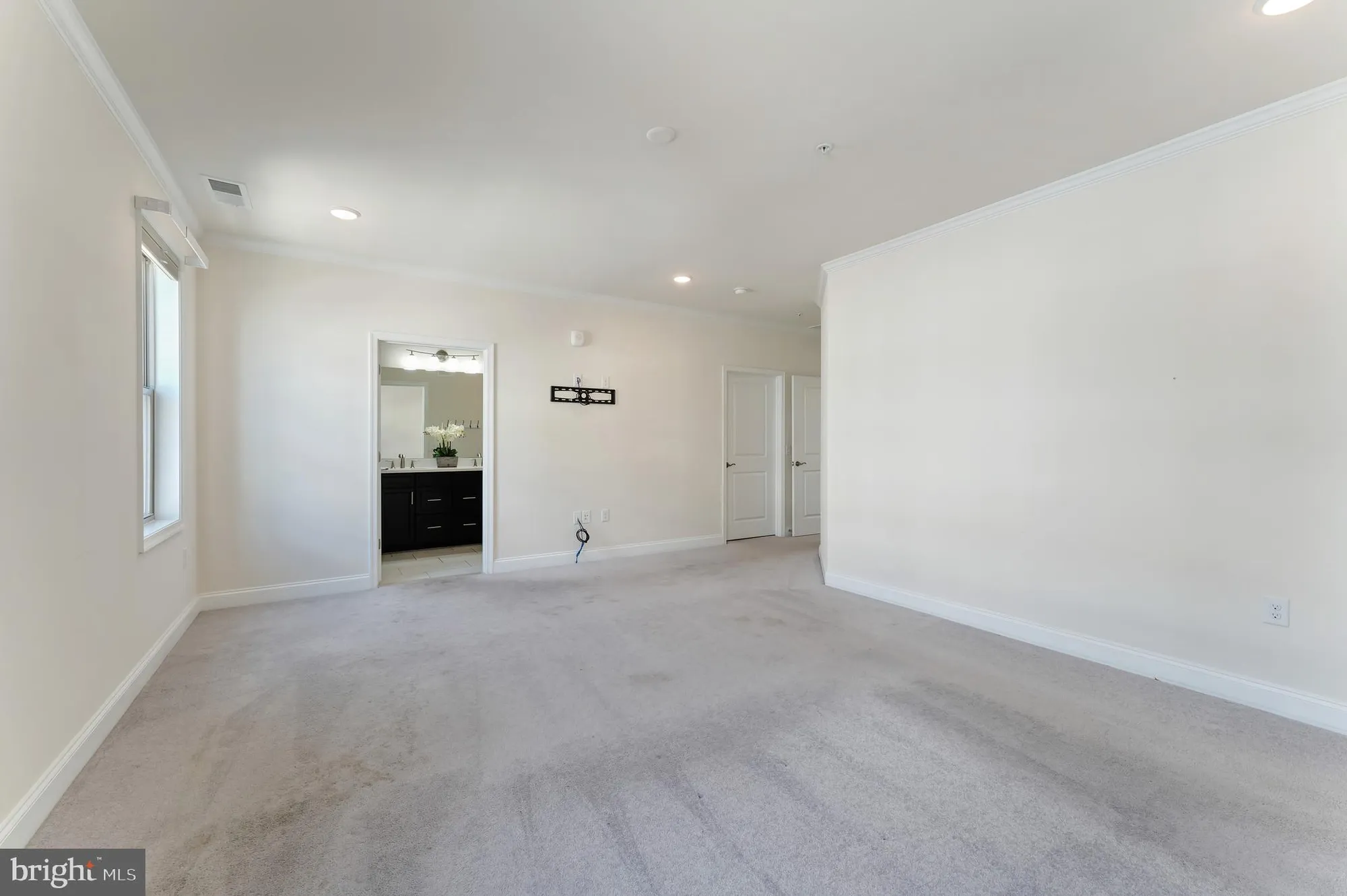 Property Slideshow image 25 of 65 | 23631 havelock walk ter 220, Ashburn, VA, 20148