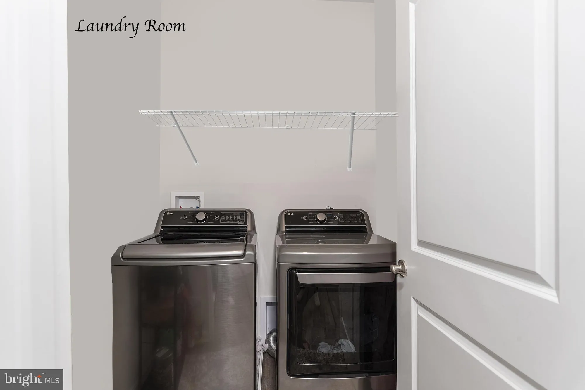 Property Slideshow image 14 of 59 | 505 cherry bark rd, Middletown, DE, 19709