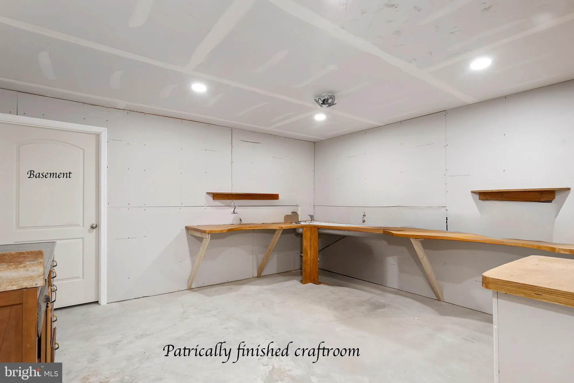 Property Slideshow image 41 of 59 | 505 cherry bark rd, Middletown, DE, 19709