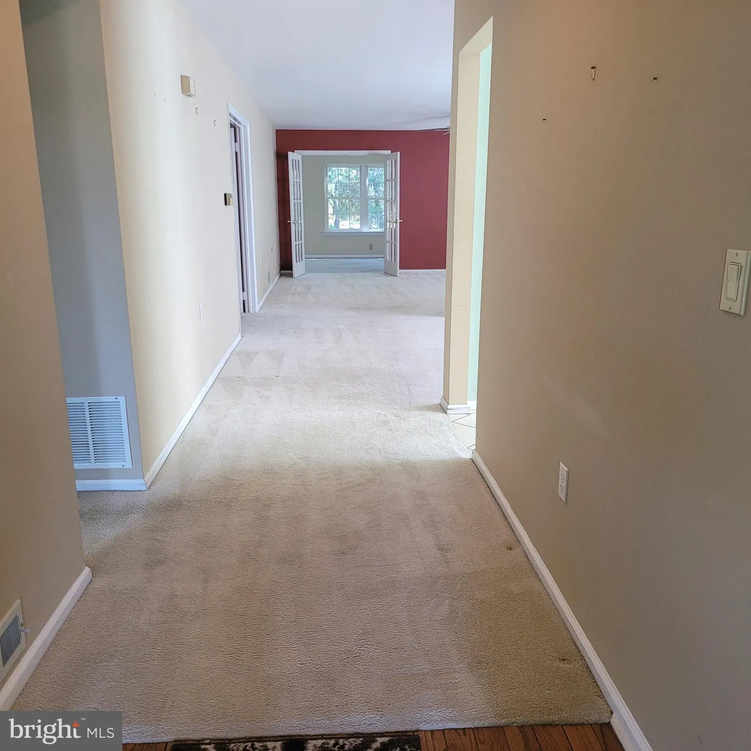 Property Slideshow image 5 of 36 | 875 westminster dr, Southampton, NJ, 08088
