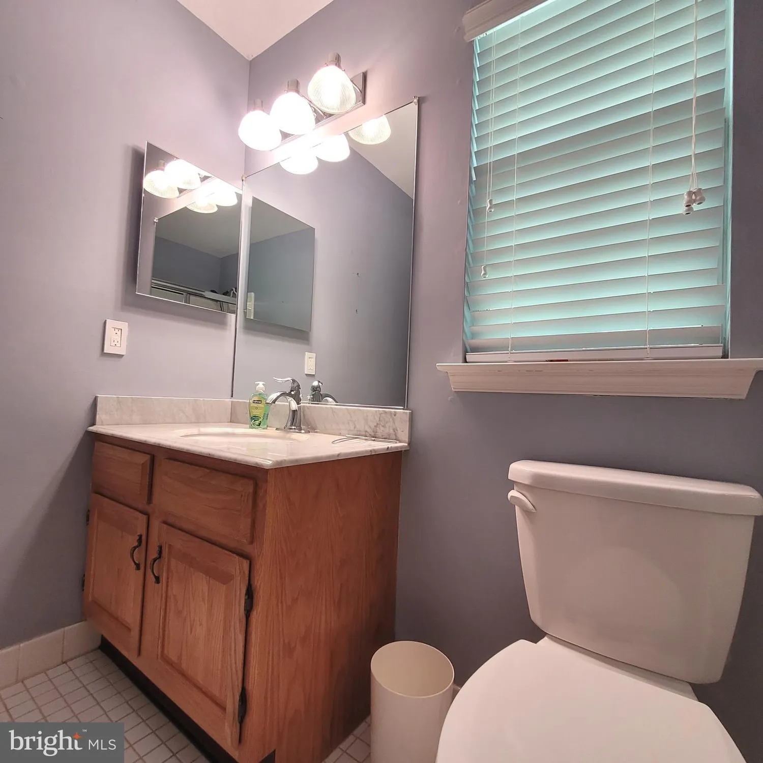Property Slideshow image 10 of 36 | 875 westminster dr, Southampton, NJ, 08088
