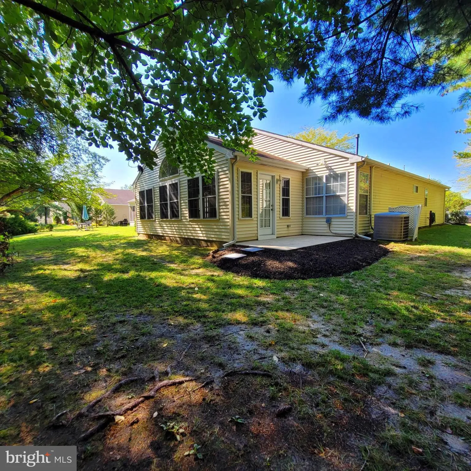 Property Slideshow image 29 of 36 | 875 westminster dr, Southampton, NJ, 08088