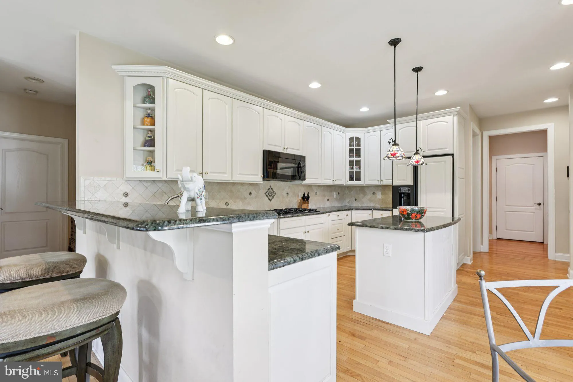 Property Slideshow image 19 of 68 | 28 bedford dr, Skillman, NJ, 08558