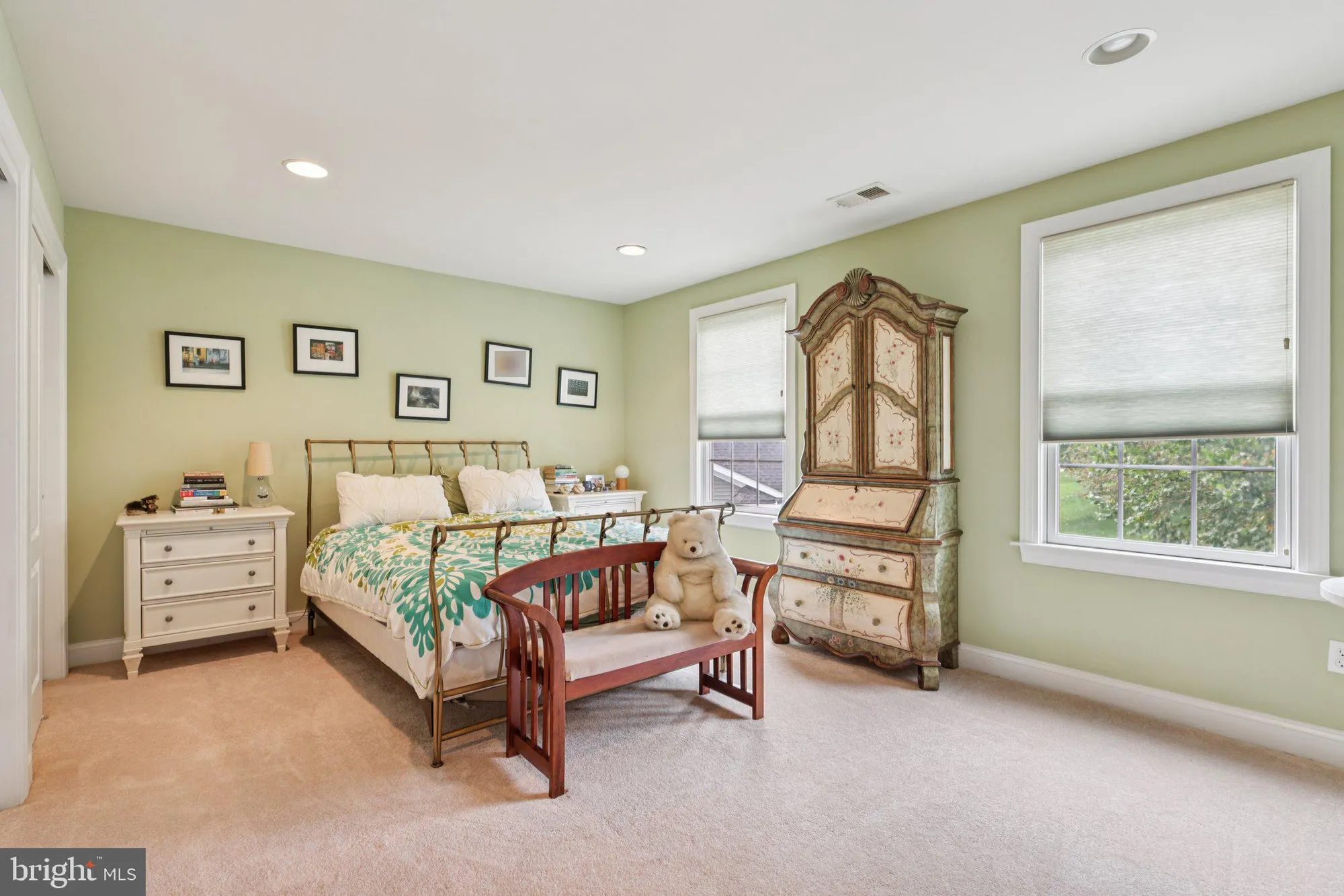 Property Slideshow image 47 of 68 | 28 bedford dr, Skillman, NJ, 08558
