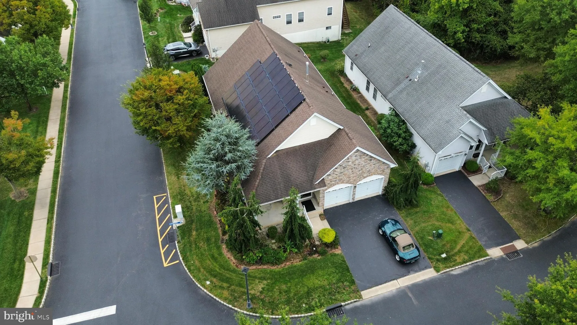 Property Slideshow image 2 of 28 | 97 hummingbird dr, Hamilton, NJ, 08690