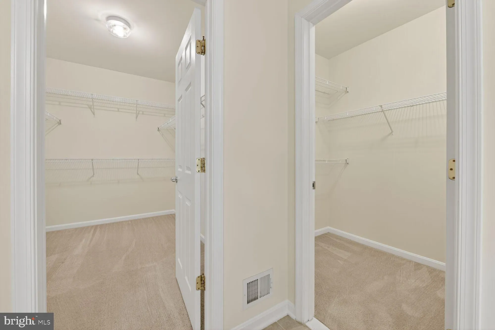 Property Slideshow image 35 of 57 | 20898 prince lowes ter, Sterling, VA, 20165