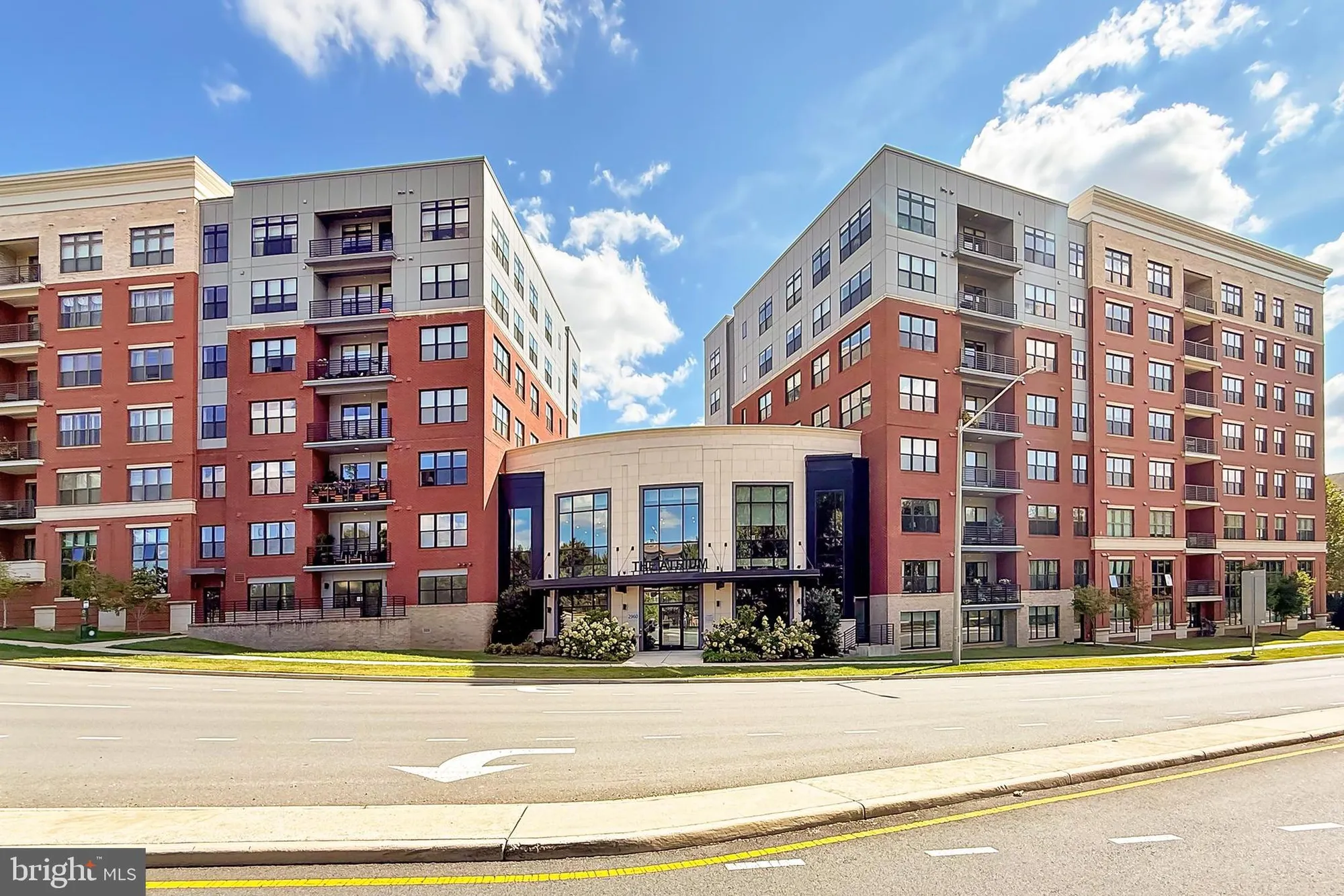 Property Slideshow image 36 of 51 | 2960 vaden dr # 2-307, Fairfax, VA, 22031